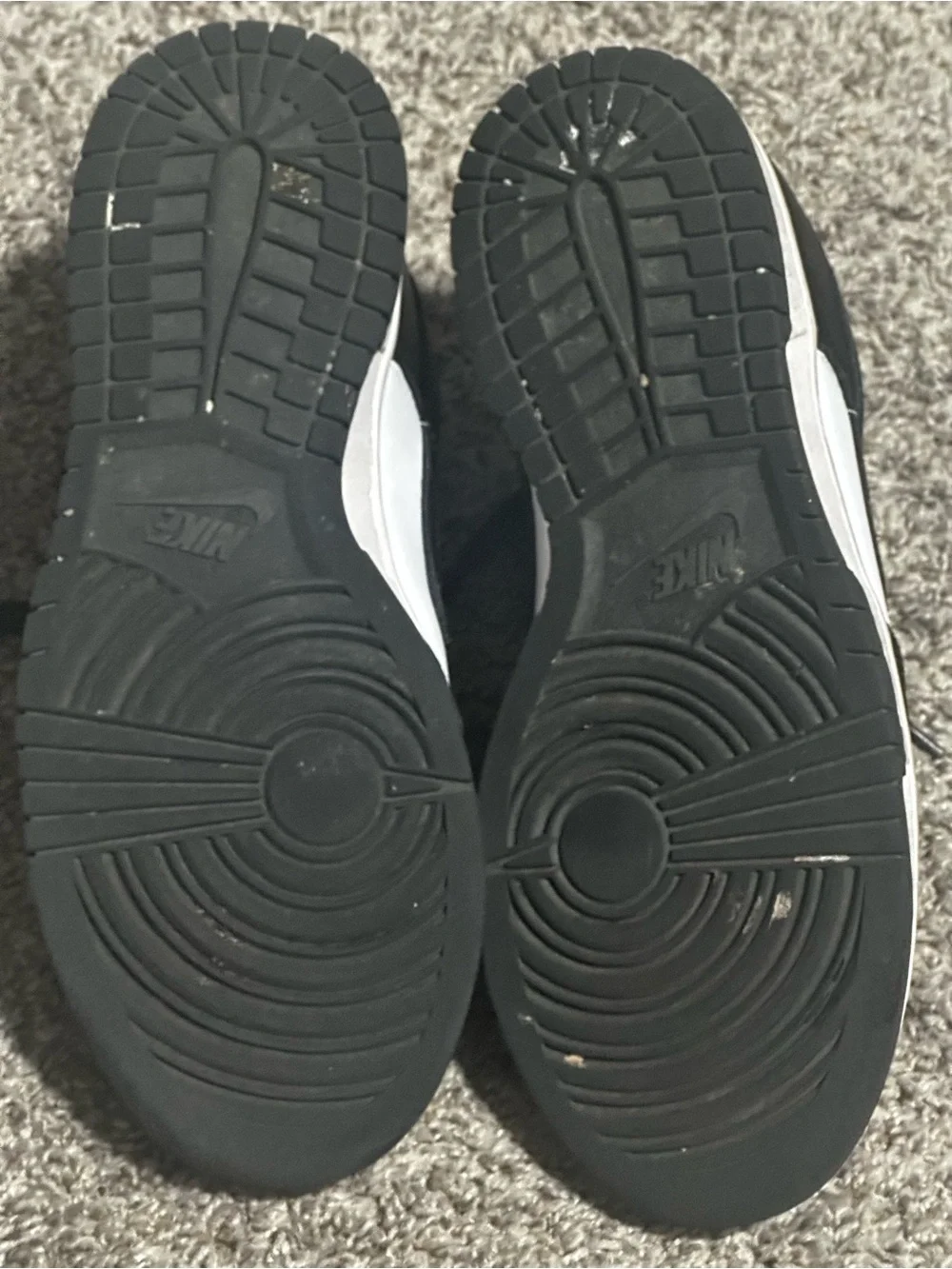 Nike classic low